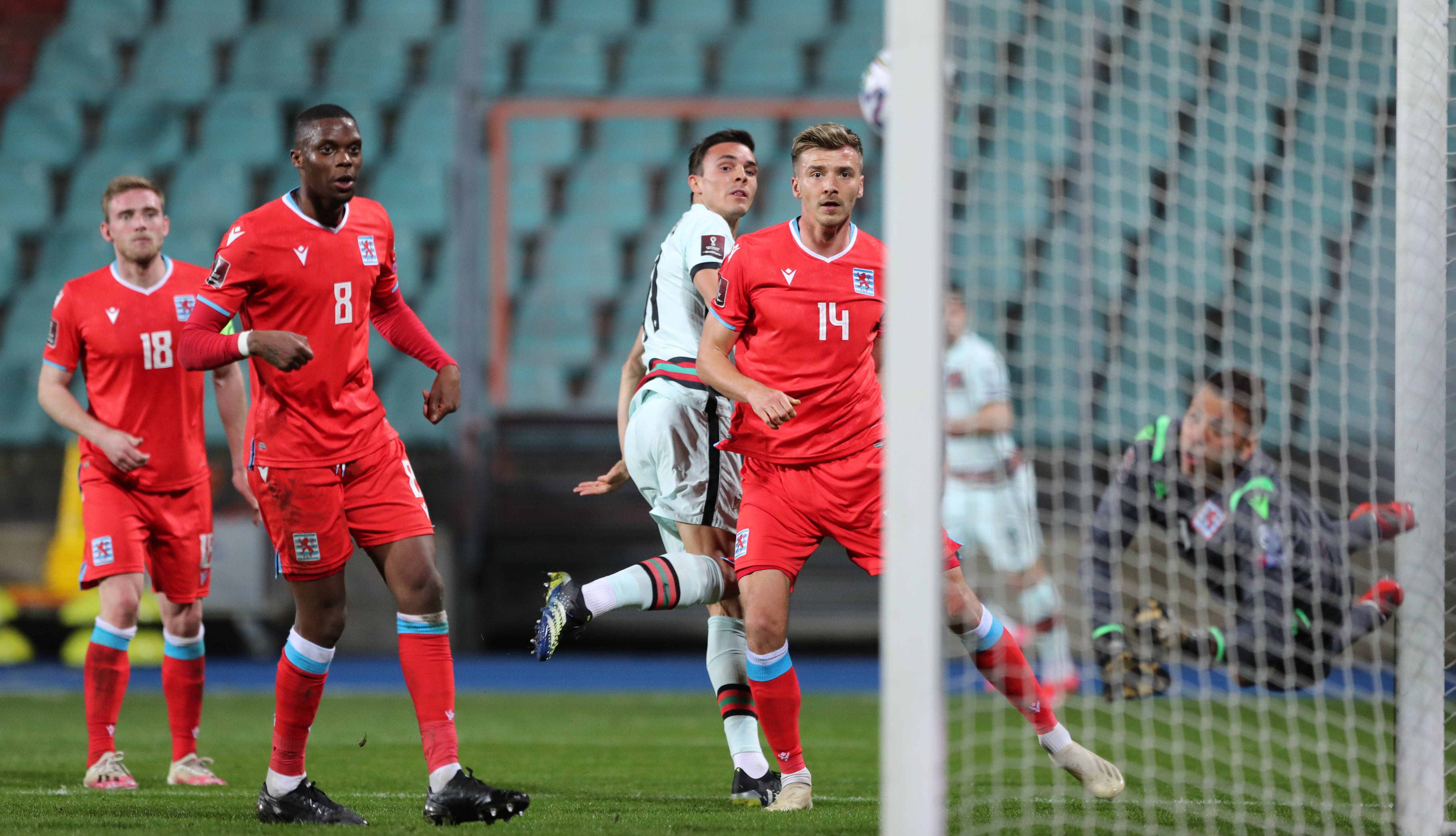 赛后突围战来临，丹佛掘金围绕德国杯绝杀压哨，压力陡增，控场能力受关注的简单介绍