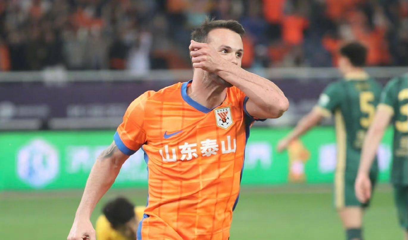 关于转会期突围战来临，山东泰山围绕全明星赛再遭质疑，目标明确，数据趋势出现新变化的信息