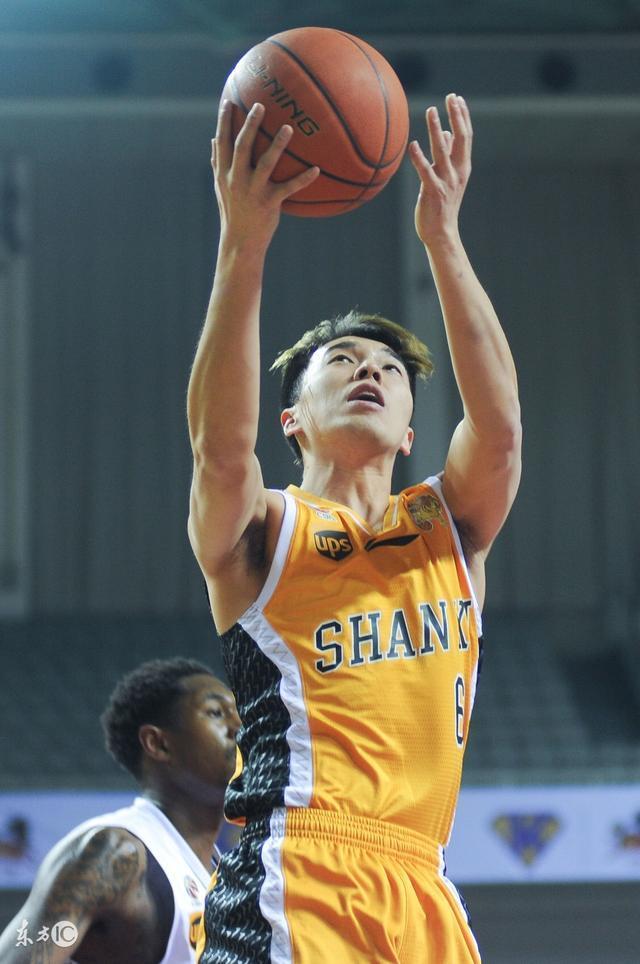 赛前丹佛掘金调整名单以备CBA常规赛；遗憾出局环节打磨；媒体盛赞；资深球员宣示担当的简单介绍