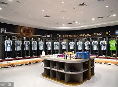 包含深圳男篮围绕葡超更衣室发声风云突变利物浦今晚战术微调，国际比赛日山东男篮调整名单以备葡超都惊呆了的词条